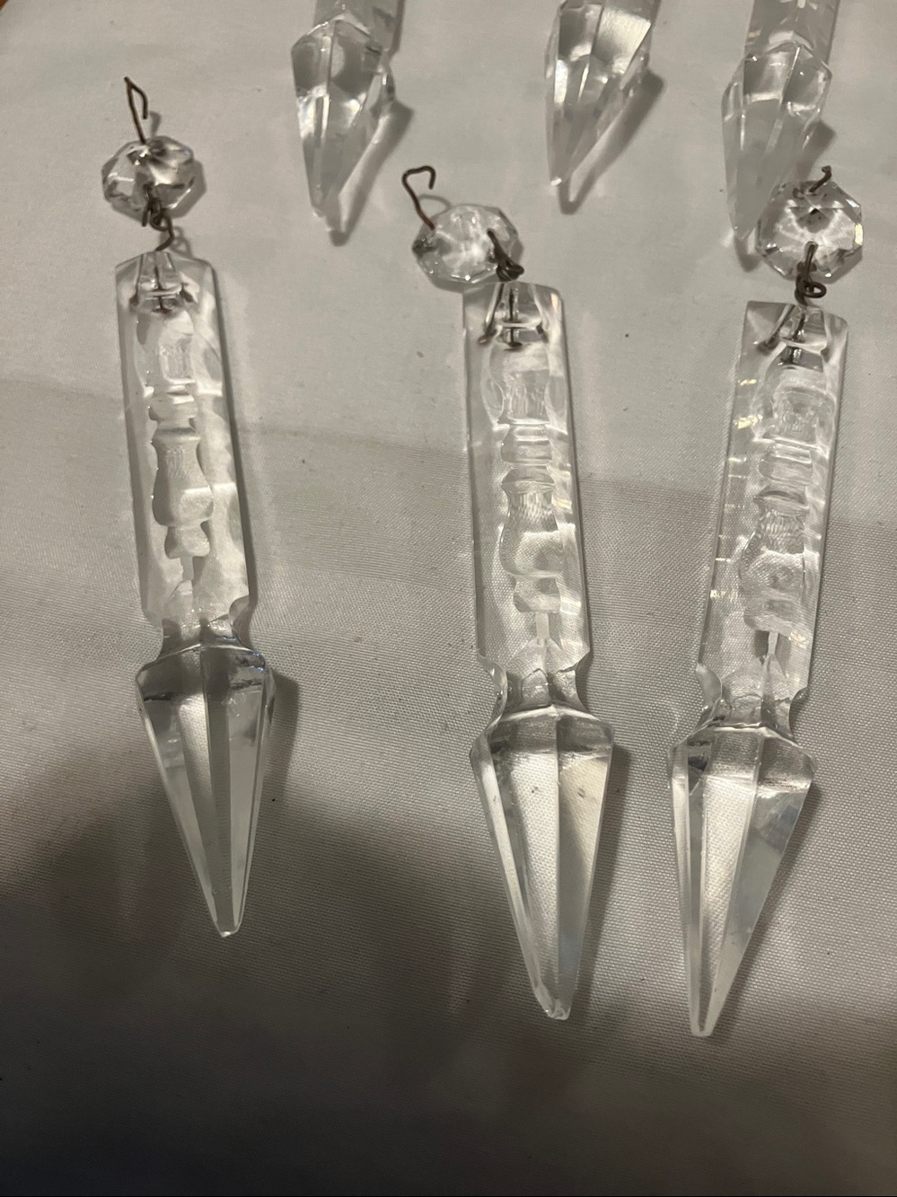 Beautiful. Set of 10. 5” dagger like spike glass crystals from vintage - Picture 4 of 10